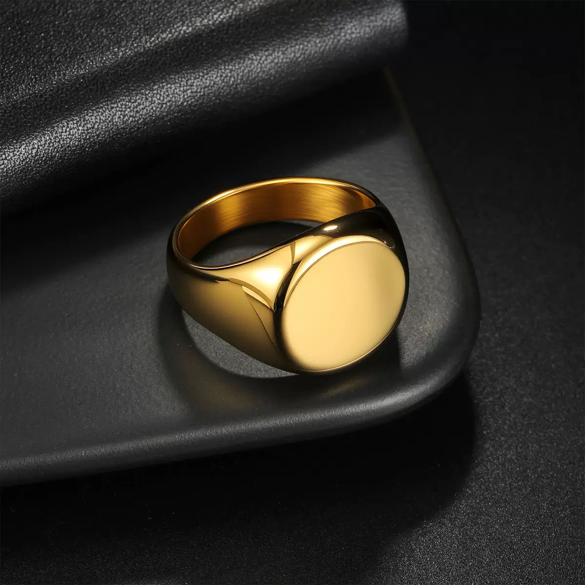 Stainless Steel Round Signet Ring - Gold